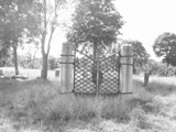 Kretinga Jewish Cemetery 057_gate_small